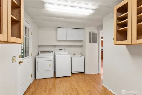 1427 100th Street SW Everett WA 98204