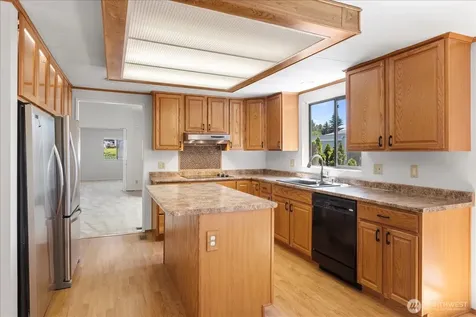 1427 100th Street SW Everett WA 98204