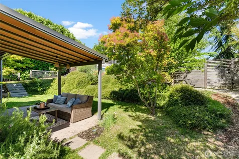 4048 37th Avenue S Seattle WA 98118