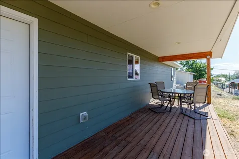 109 C Street Grand Coulee WA 99133