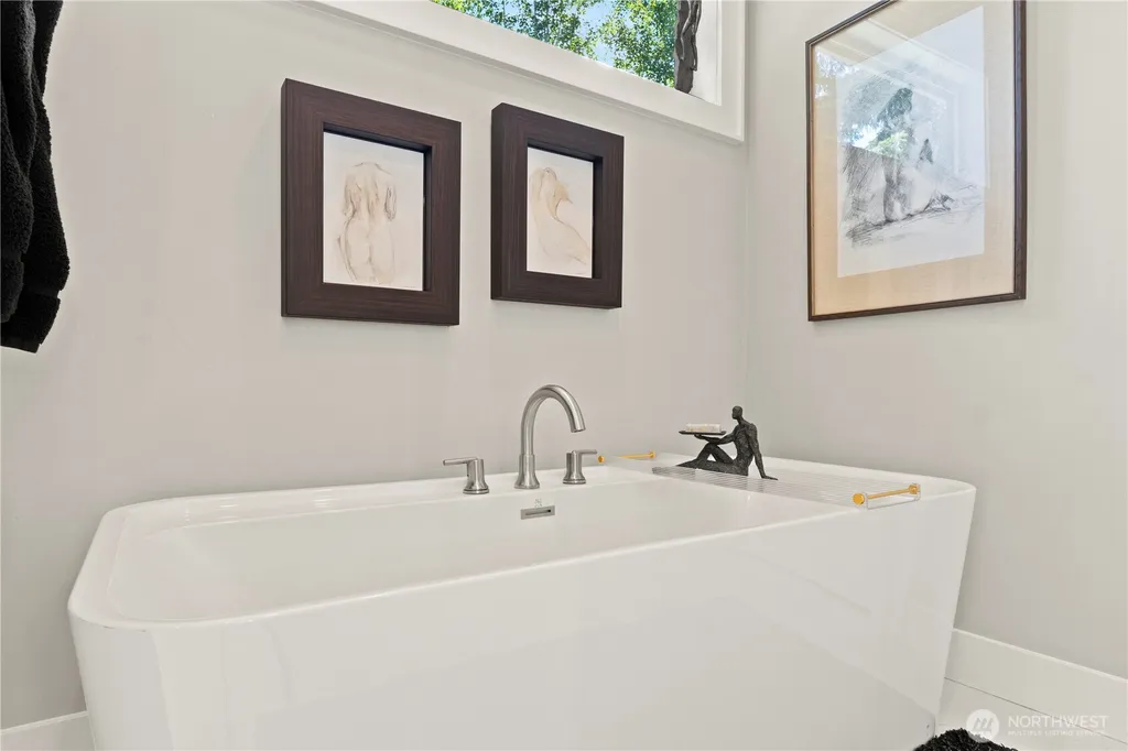 31256 218th Place SE Black Diamond WA 98010