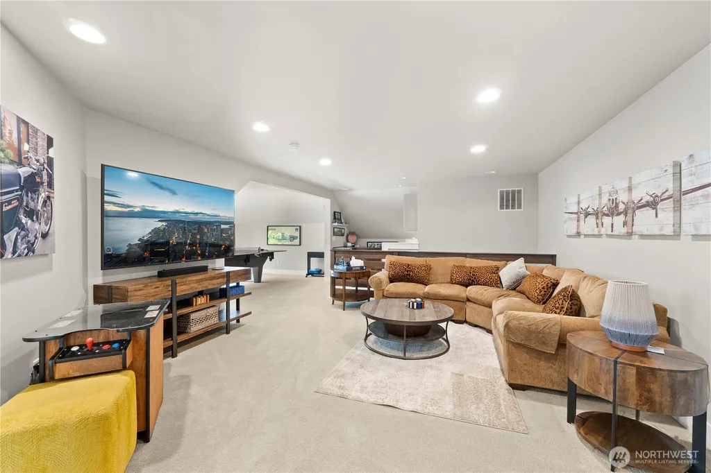 31256 218th Place SE Black Diamond WA 98010