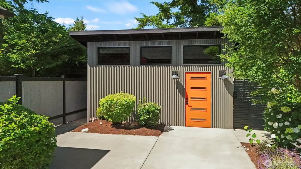 31256 218th Place SE Black Diamond WA 98010
