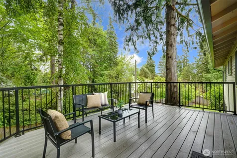 3524 170th Avenue NE Bellevue WA 98008