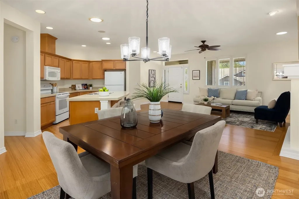 13273 Sun Break Way NE Redmond WA 98053