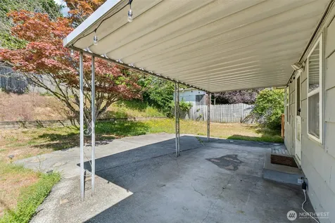 10235 33rd Avenue SW Seattle WA 98146
