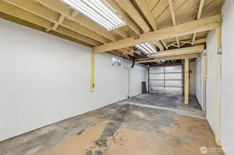 10235 33rd Avenue SW Seattle WA 98146