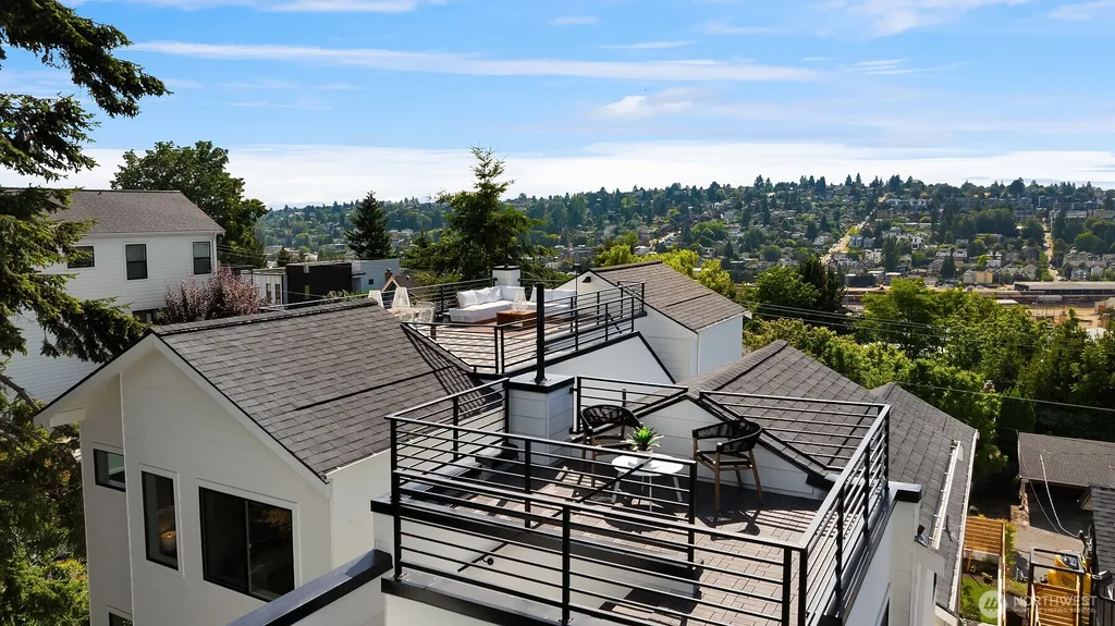 3446 13th Avenue W Seattle WA 98119