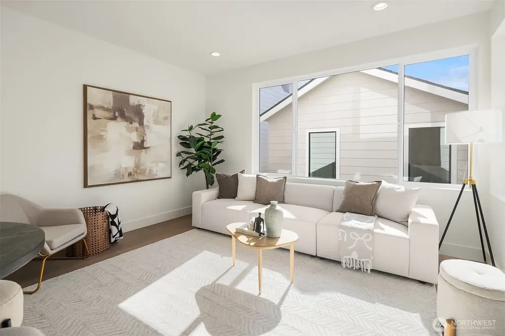 3446 13th Avenue W Seattle WA 98119