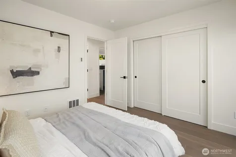 3446 13th Avenue W Seattle WA 98119