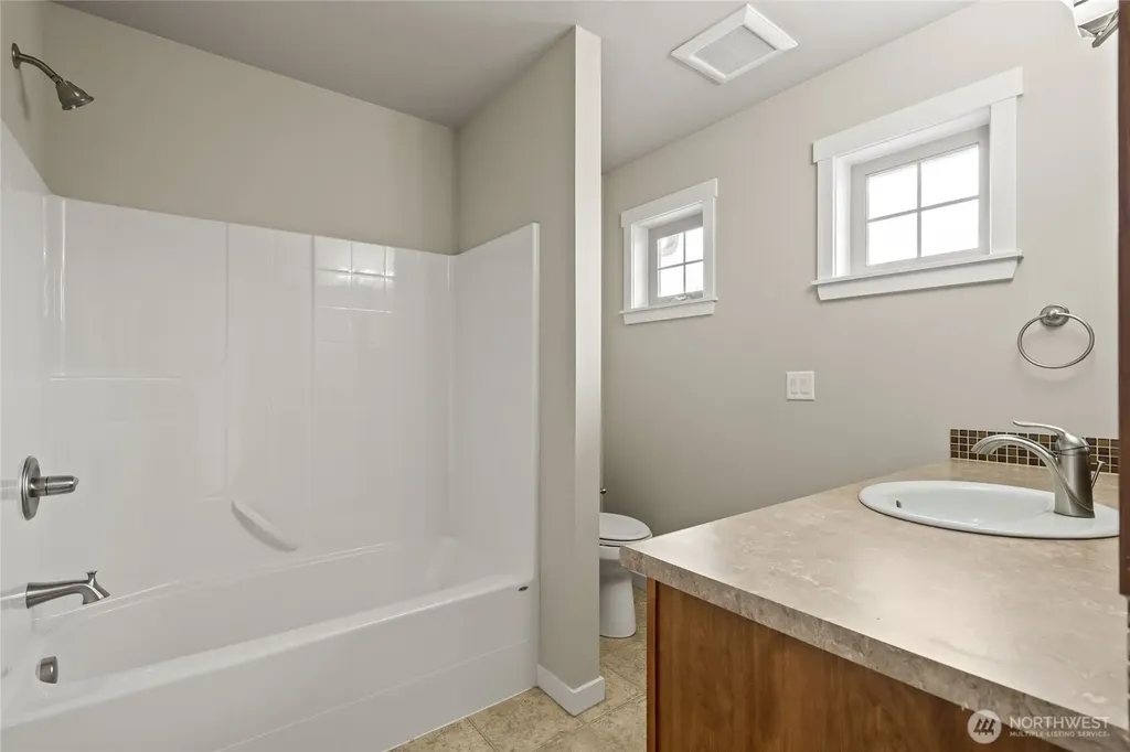 1504 Bryce Park Loop Lynden WA 98264