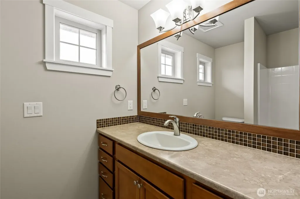 1504 Bryce Park Loop Lynden WA 98264