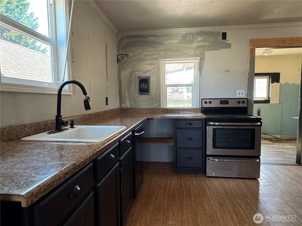 4727 Ocean Beach Highway Longview WA 98632