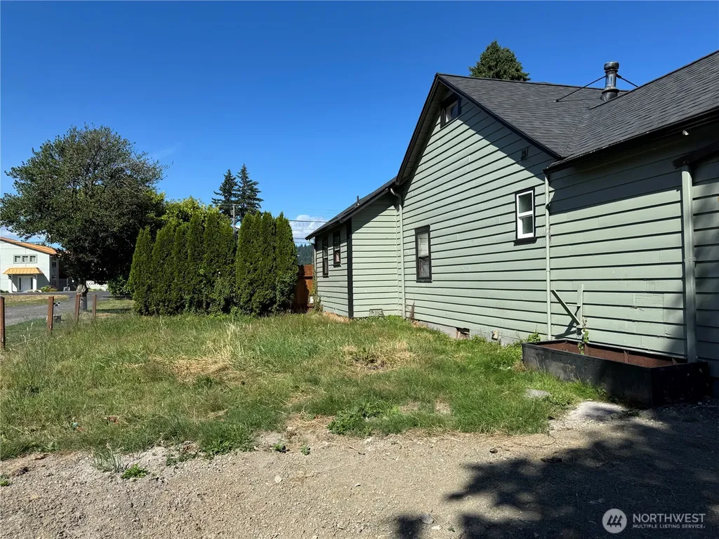 4727 Ocean Beach Highway Longview WA 98632