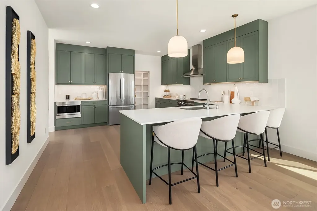 3442 13th Avenue W Seattle WA 98119