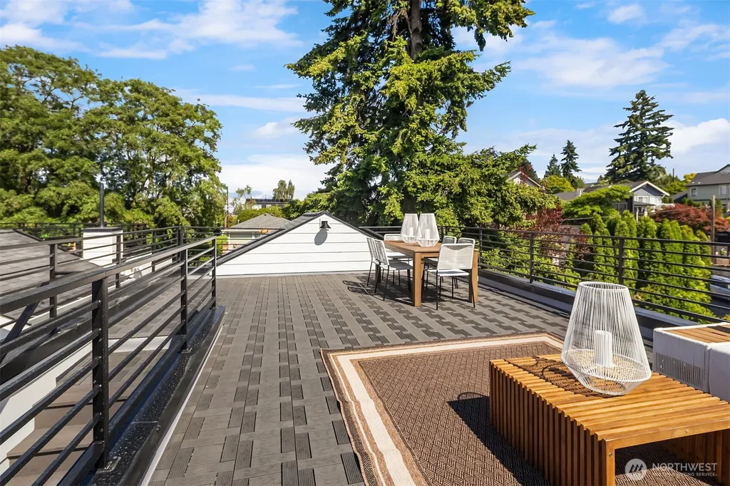 3442 13th Avenue W Seattle WA 98119