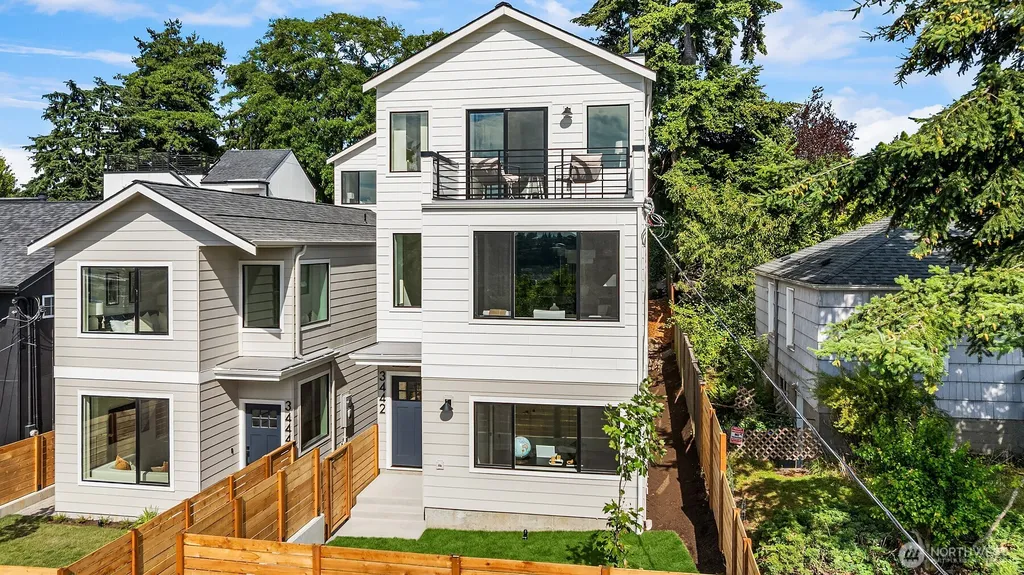3442 13th Avenue W Seattle WA 98119