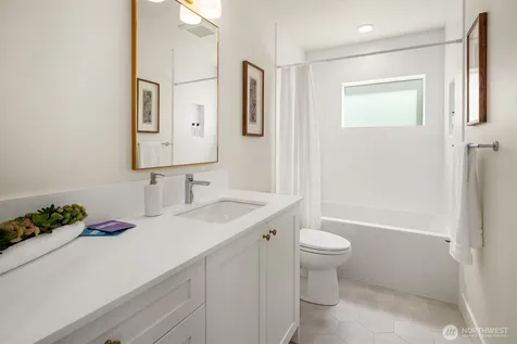 3442 13th Avenue W Seattle WA 98119