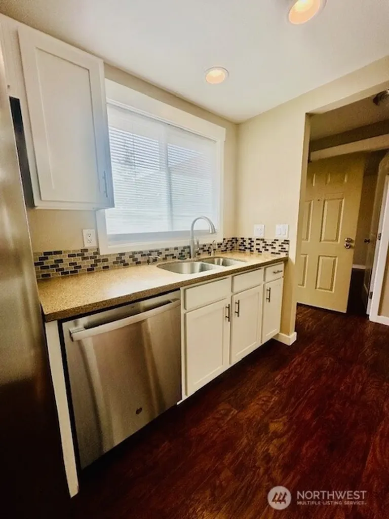 24934 110th Place SE Kent WA 98030