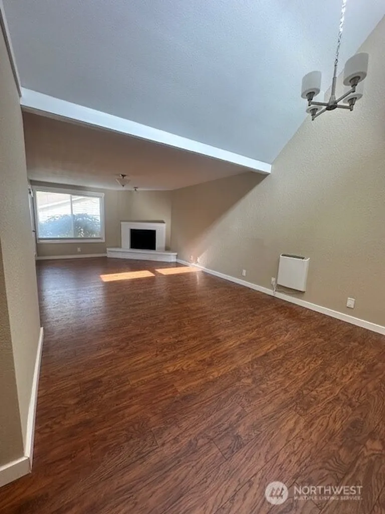 24934 110th Place SE Kent WA 98030