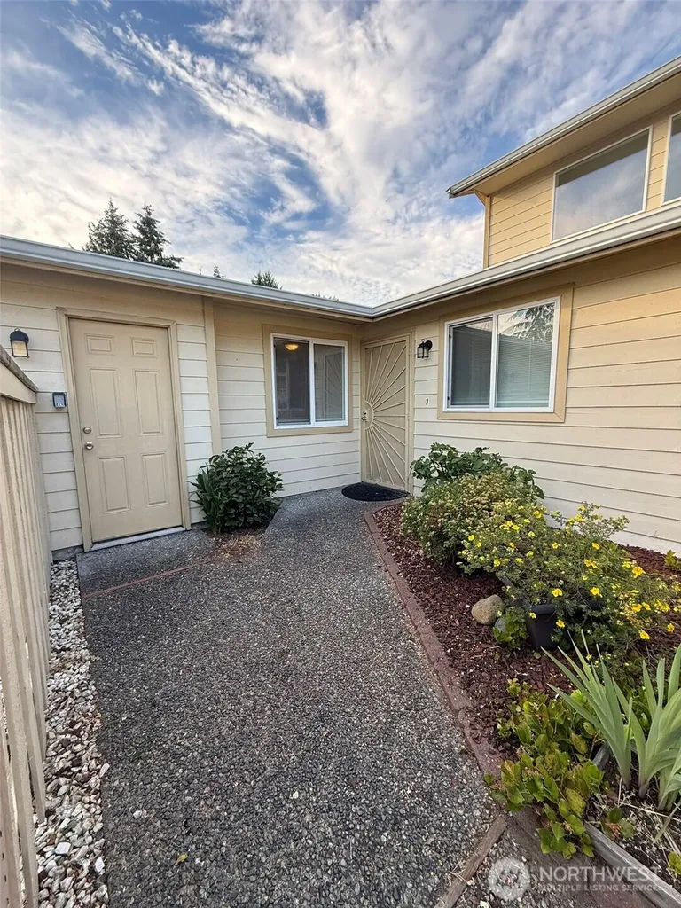 24934 110th Place SE Kent WA 98030
