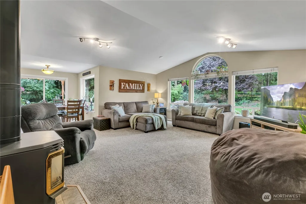 3211 89th Avenue E Edgewood WA 98371