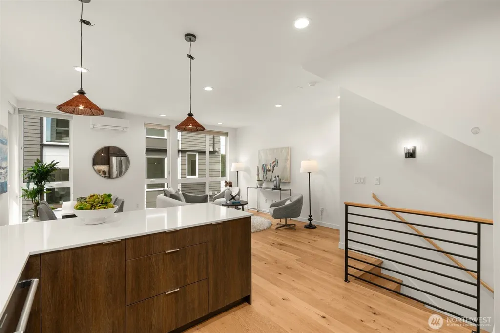2368 Franklin Avenue E Seattle WA 98102