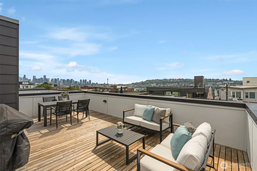 2368 Franklin Avenue E Seattle WA 98102