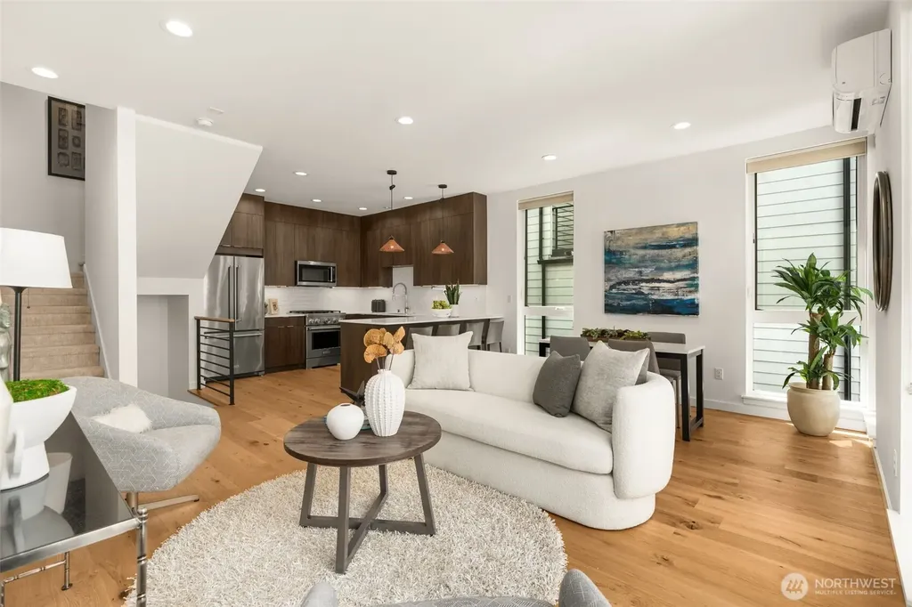 2368 Franklin Avenue E Seattle WA 98102