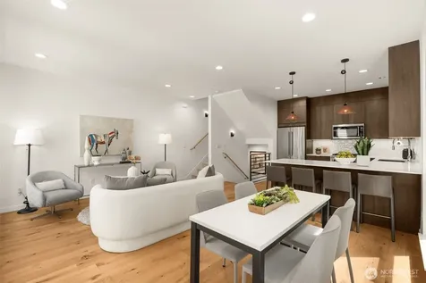 2368 Franklin Avenue E Seattle WA 98102