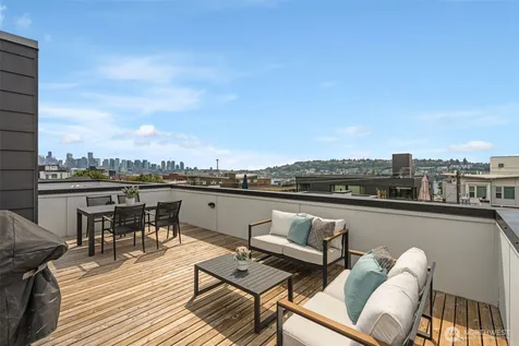 2368 Franklin Avenue E Seattle WA 98102