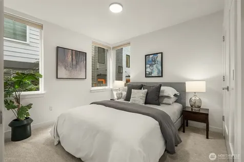 2368 Franklin Avenue E Seattle WA 98102