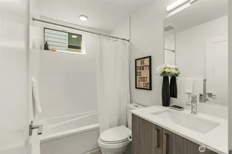 2368 Franklin Avenue E Seattle WA 98102
