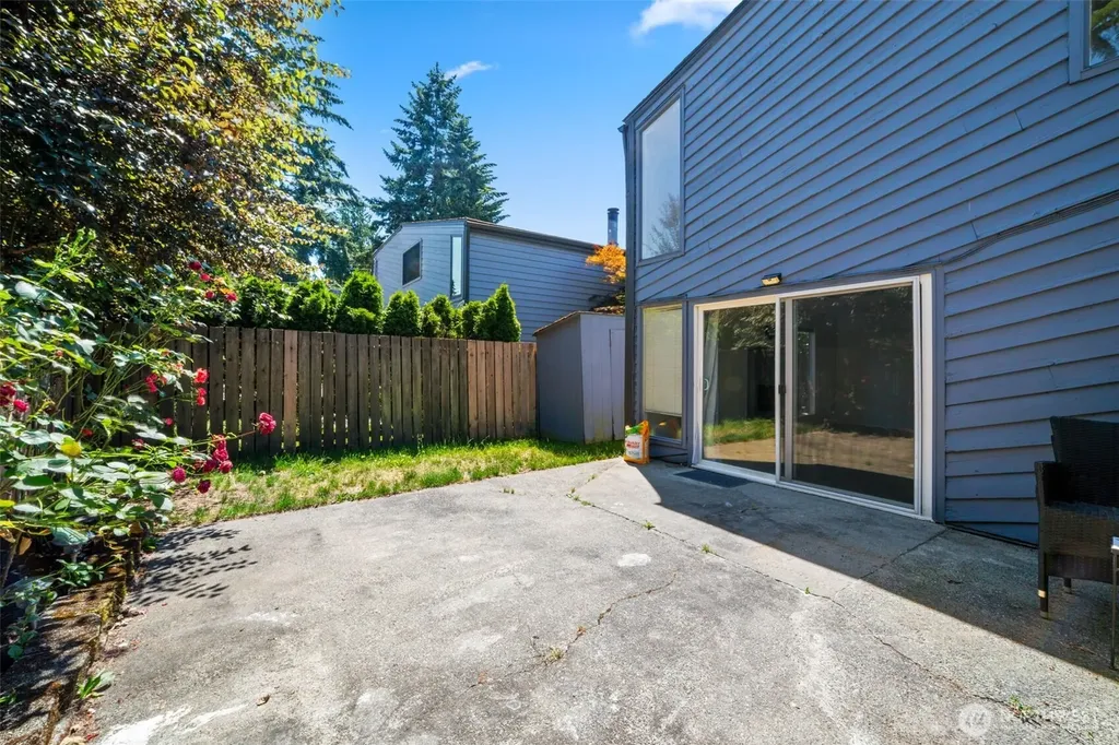 720 141st Lane SE Bellevue WA 98007