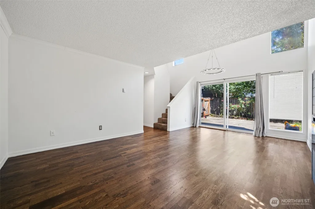 720 141st Lane SE Bellevue WA 98007