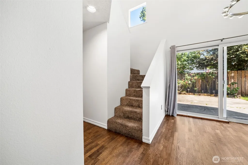 720 141st Lane SE Bellevue WA 98007