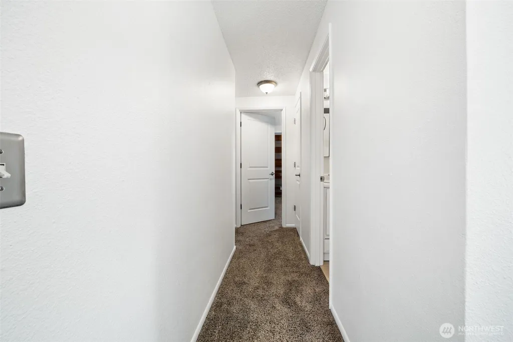 720 141st Lane SE Bellevue WA 98007