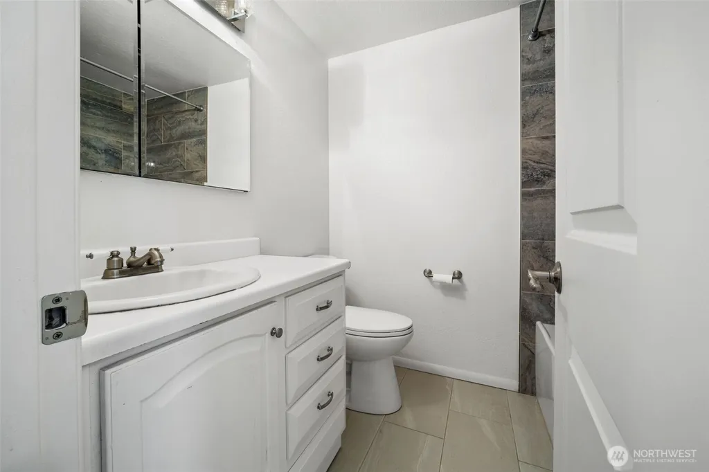 720 141st Lane SE Bellevue WA 98007