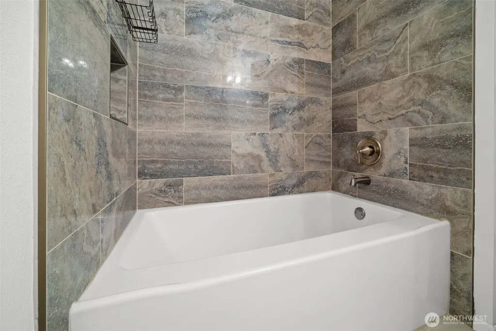 720 141st Lane SE Bellevue WA 98007