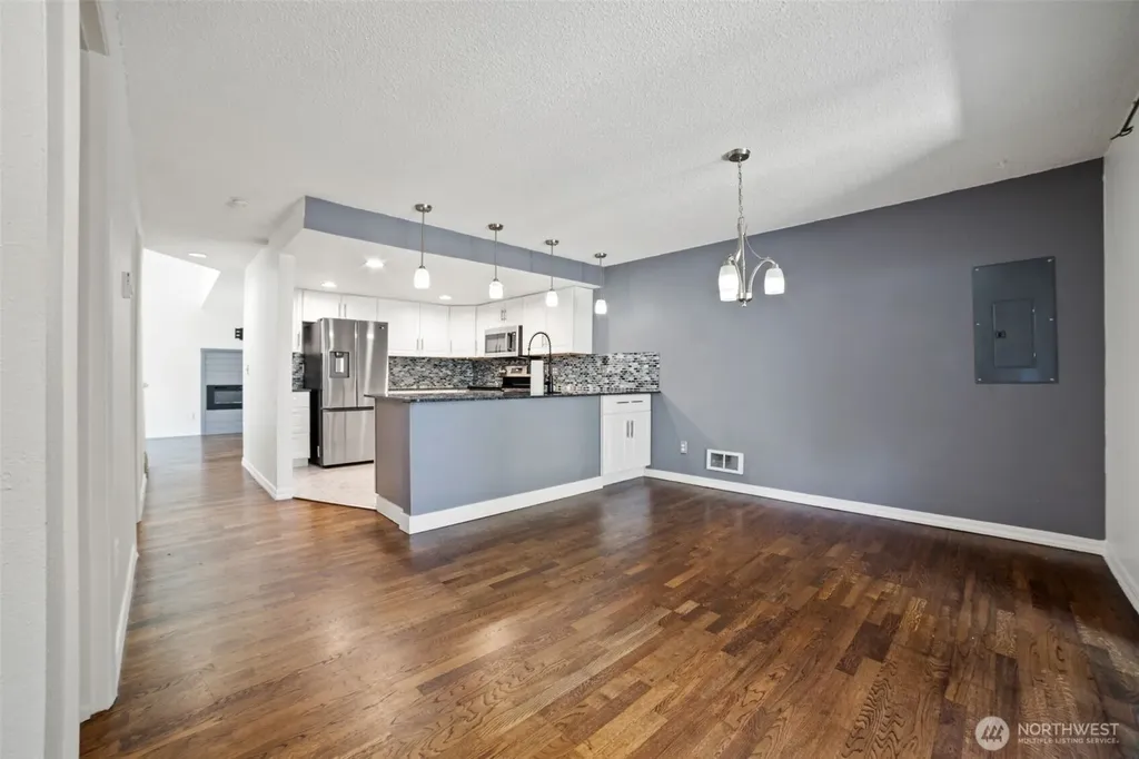 720 141st Lane SE Bellevue WA 98007