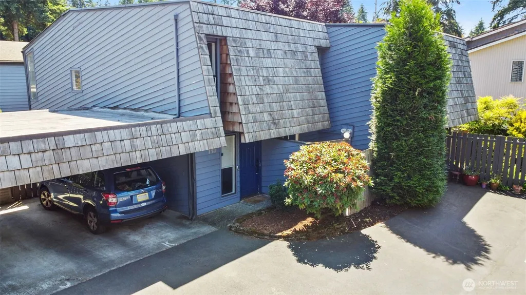 720 141st Lane SE Bellevue WA 98007