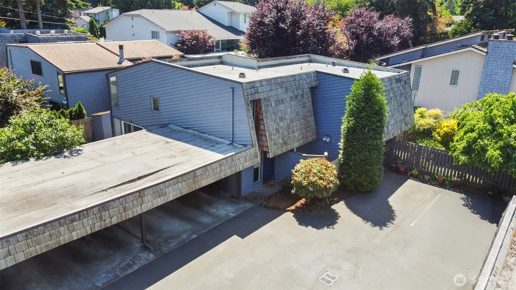 720 141st Lane SE Bellevue WA 98007