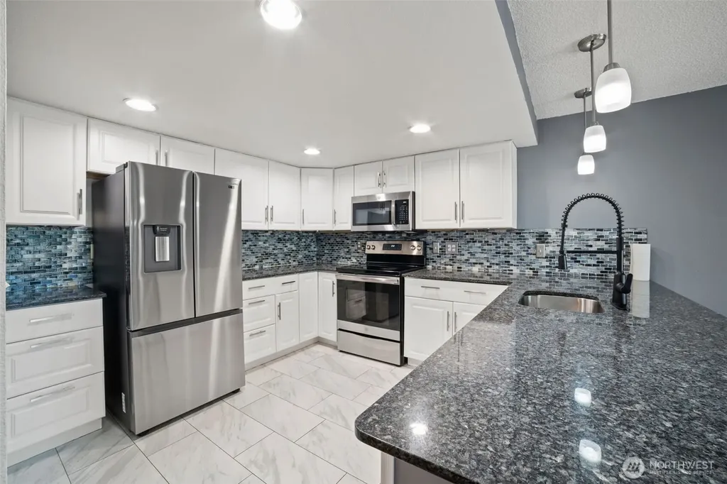 720 141st Lane SE Bellevue WA 98007