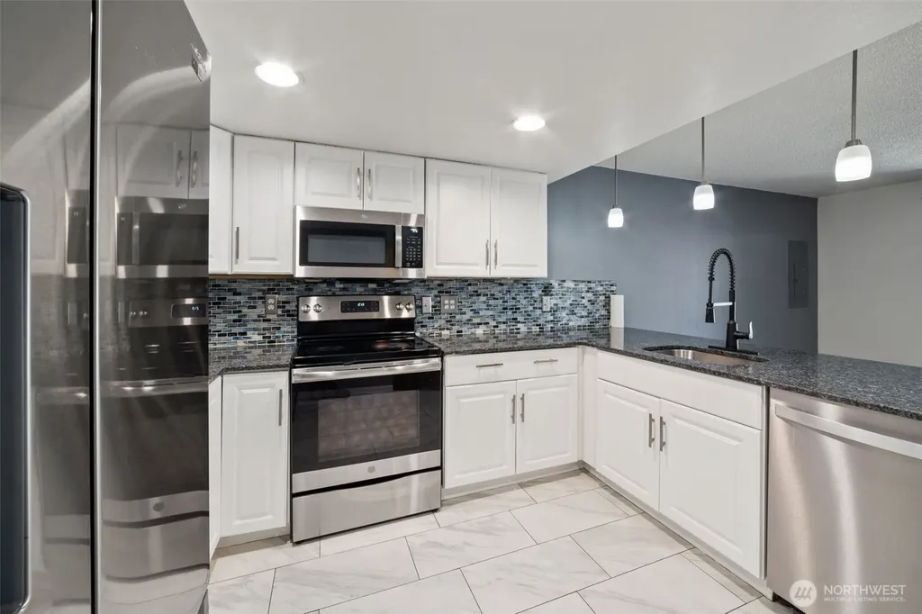 720 141st Lane SE Bellevue WA 98007