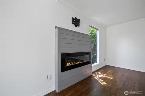 720 141st Lane SE Bellevue WA 98007