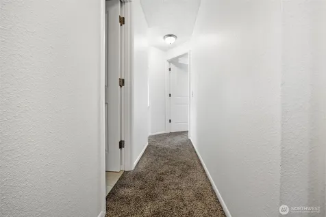 720 141st Lane SE Bellevue WA 98007