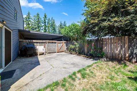 720 141st Lane SE Bellevue WA 98007