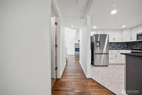 720 141st Lane SE Bellevue WA 98007