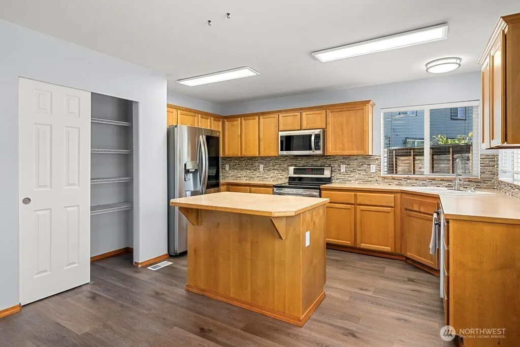 1716 Prospect Lane Tacoma WA 98405