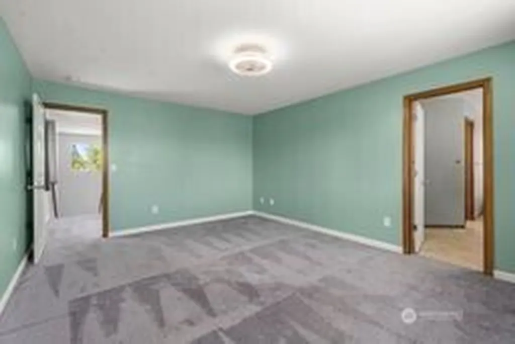 1716 Prospect Lane Tacoma WA 98405